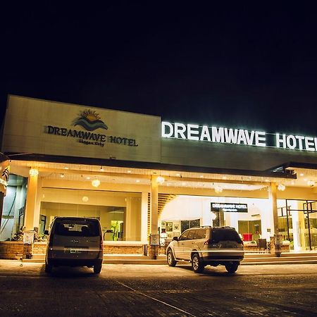 Dreamwave Hotel Ілаган Екстер'єр фото